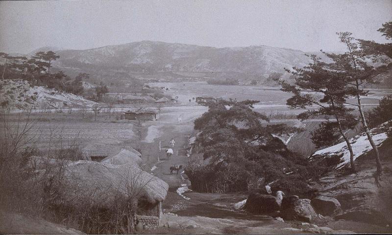 To the Northeast of Seoul: View from a gate of the city's wall (NRICP Relic No.: 2881)