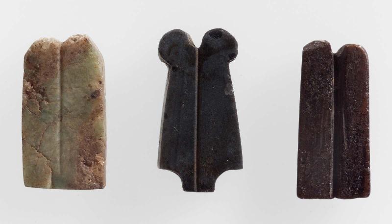 Double feather amulets