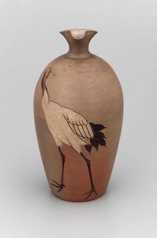 Sake bottle with flaring mouth and design of crane