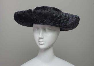 Short-back Breton sailor hat