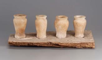 Base for a set of model jars