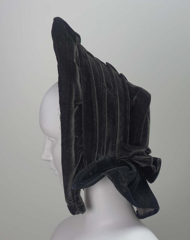 Black velvet bonnet