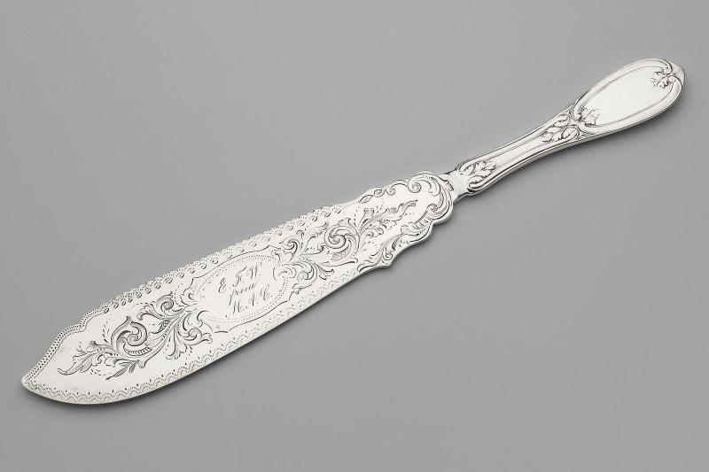 Fish knife