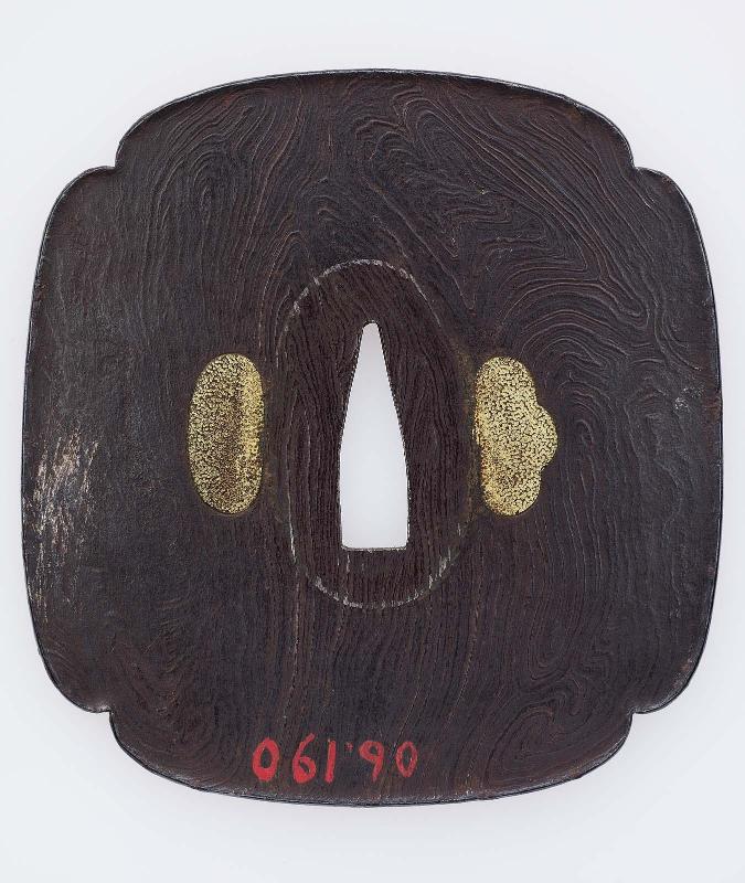 Tsuba with woodgrain patterns