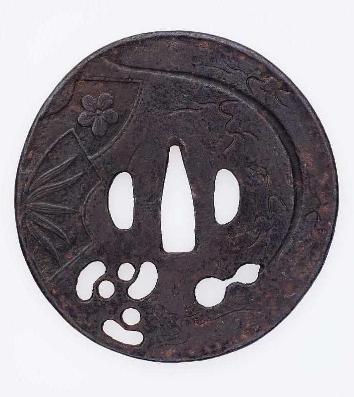 Tsuba with design of fanshapes, Daruma dolls and gourds