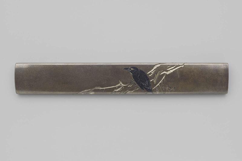Kozuka with design of crow on a branch