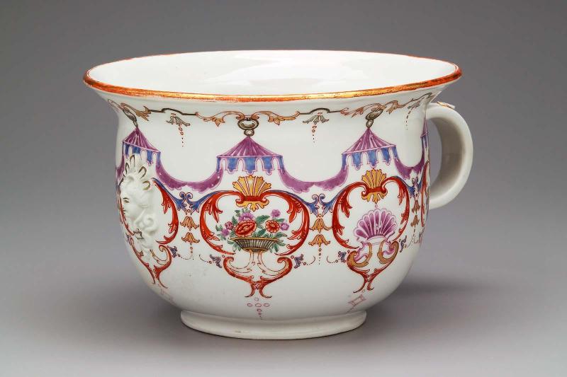 Chamber pot