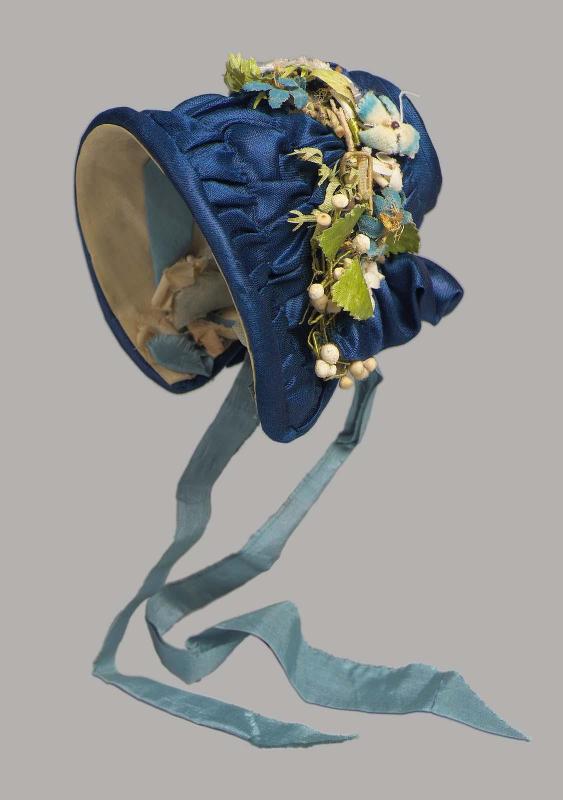 Doll's bonnet
