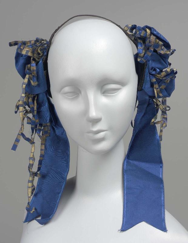 Woman's headdress