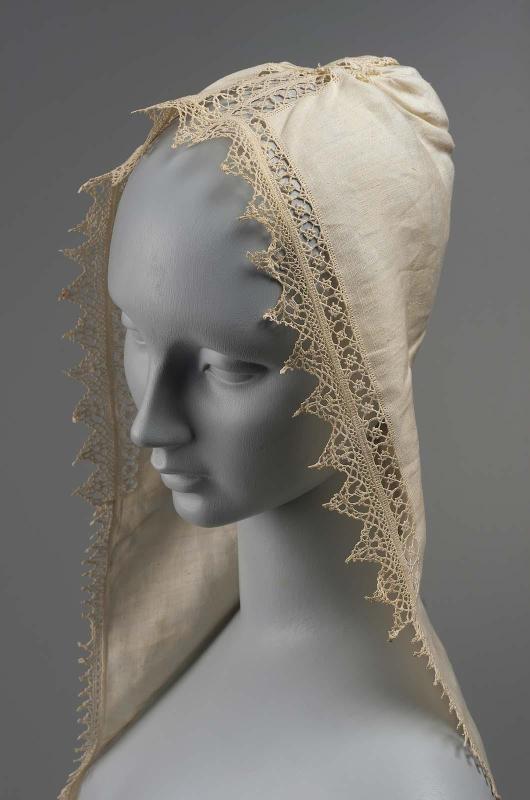 Coif or hood