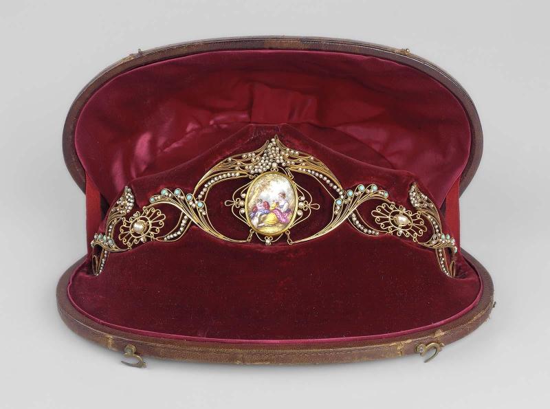 Tiara