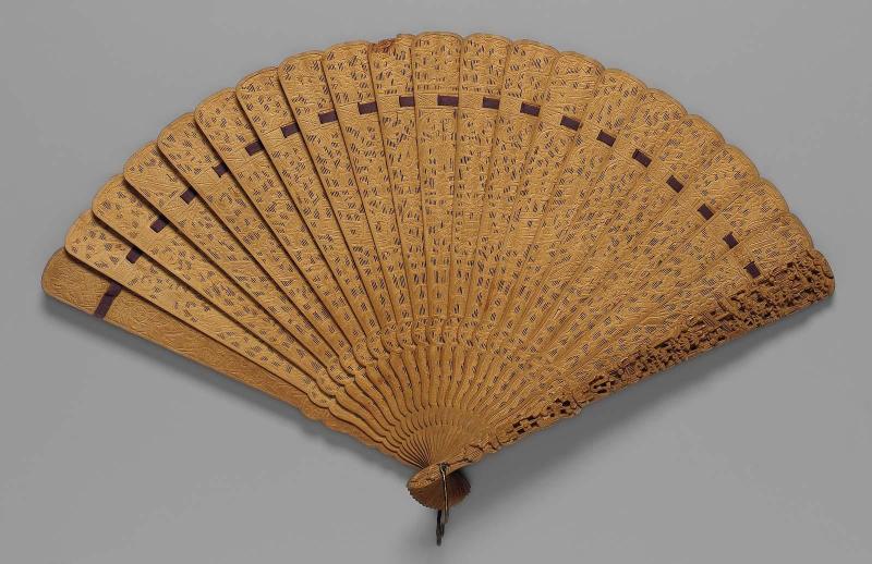 Brisé fan