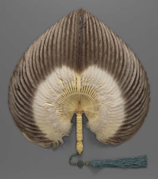 Rigid fan (pien mien) (one of a pair)