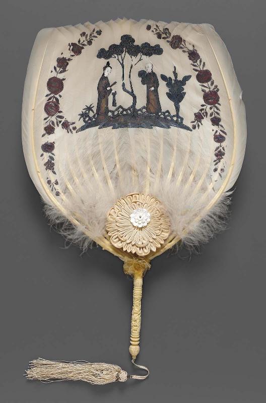 Rigid fan (pien mien) (one of a pair)