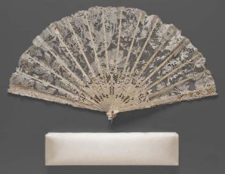 White lace fan