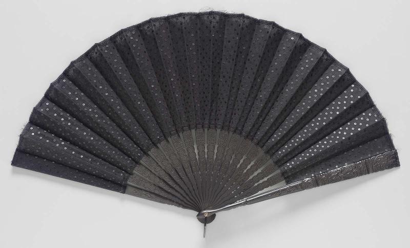 Small black fan