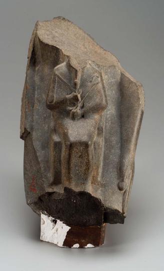 Fragment of a kneeling statuette