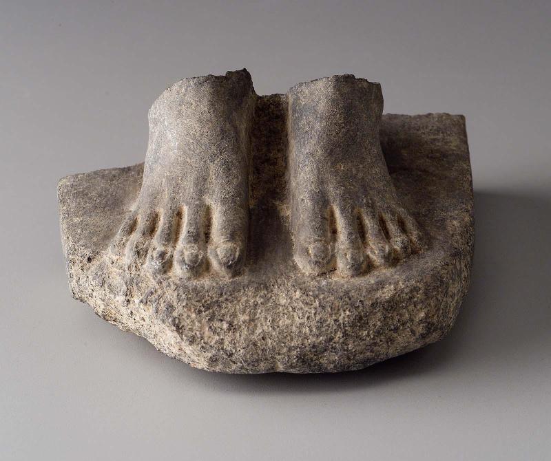 Statuette fragment (feet)