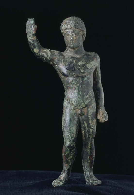 Statuette of victorious boxer