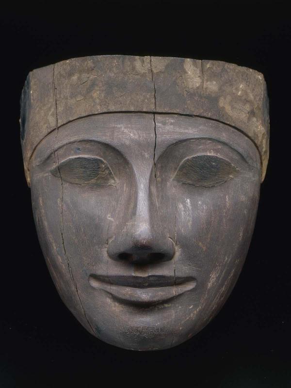 Face from a coffin