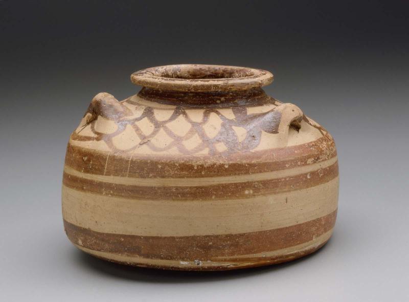 OIl flask (alabastron)