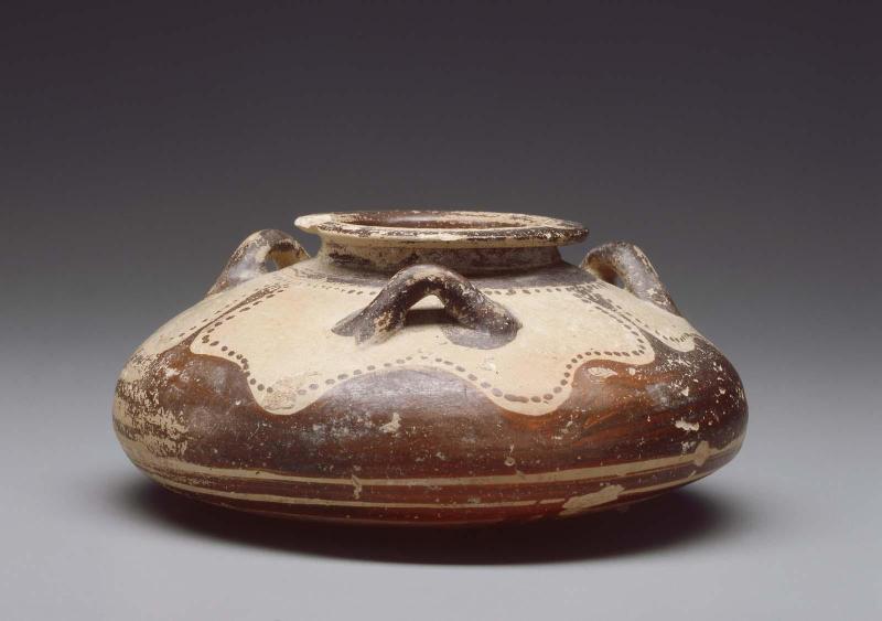 Oil flask (squat alabastron)