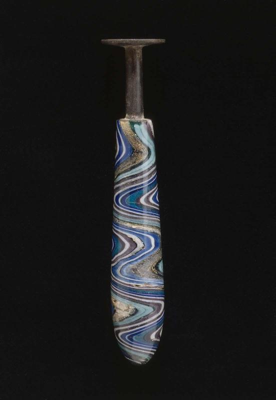 Oil flask (alabastron)