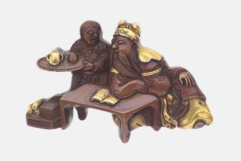 Kanamono in the form of a Chinese dignitary and attendant