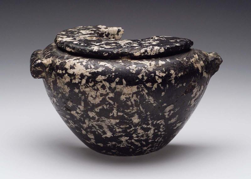 Squat shouldered jar