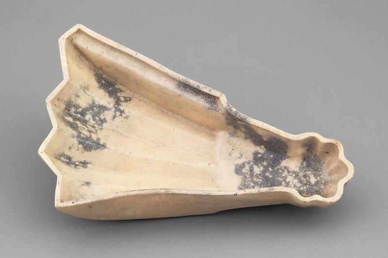 Fan-shaped individual serving dish (mukozuke), Satsuma