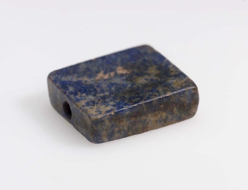 Rectangular bead
