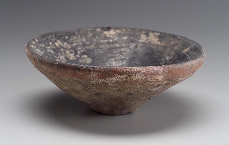 Straight-sided bowl