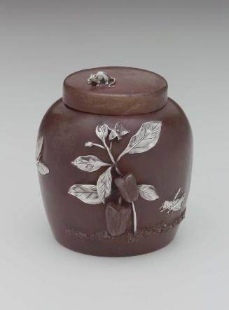 Tea caddy