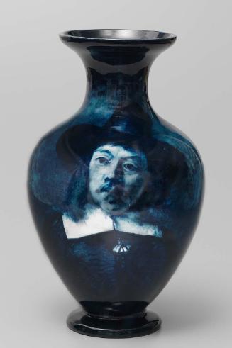 Portrait vase