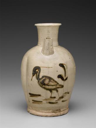 Ewer with short spout and design of bird and flower