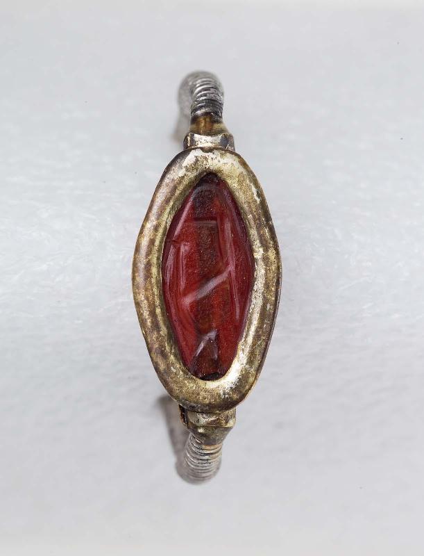 Finger ring