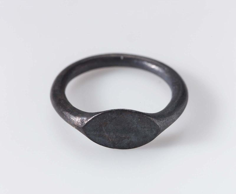 Finger ring