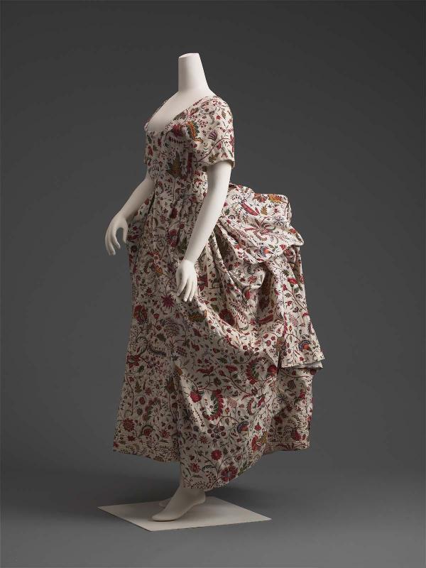 Dress and petticoat (robe à la polonaise)