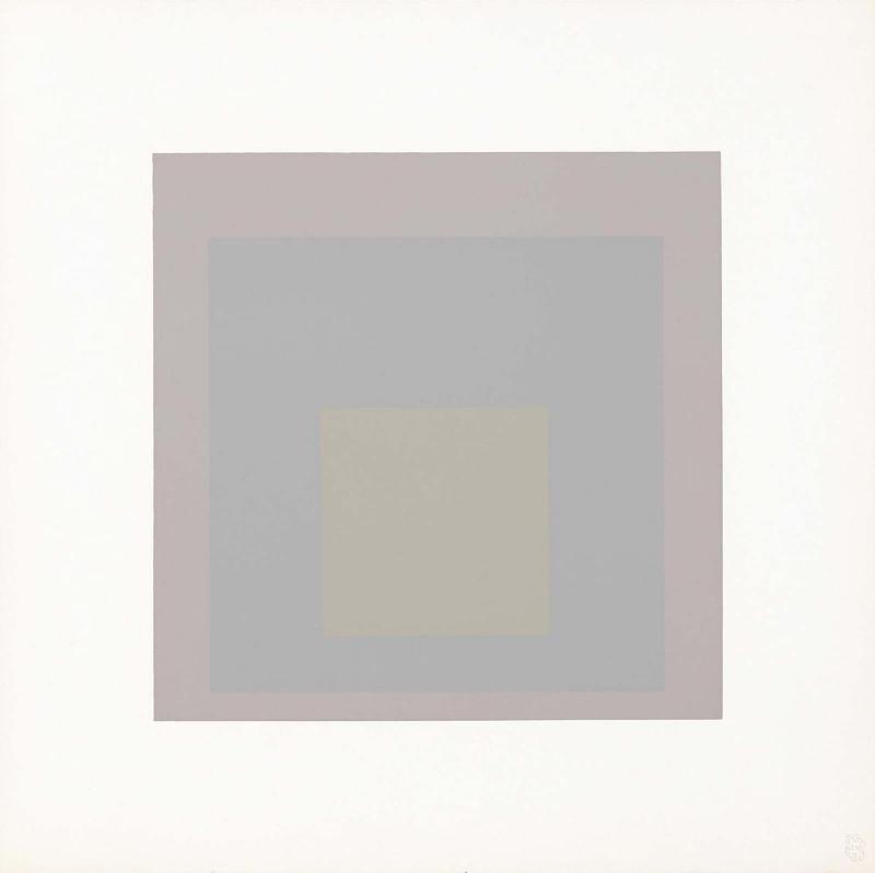 Hommage to the Square: Nacre