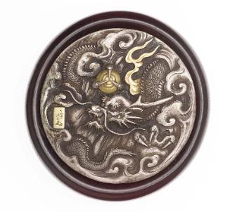 Kagami netsuke with design of dragon and jewel