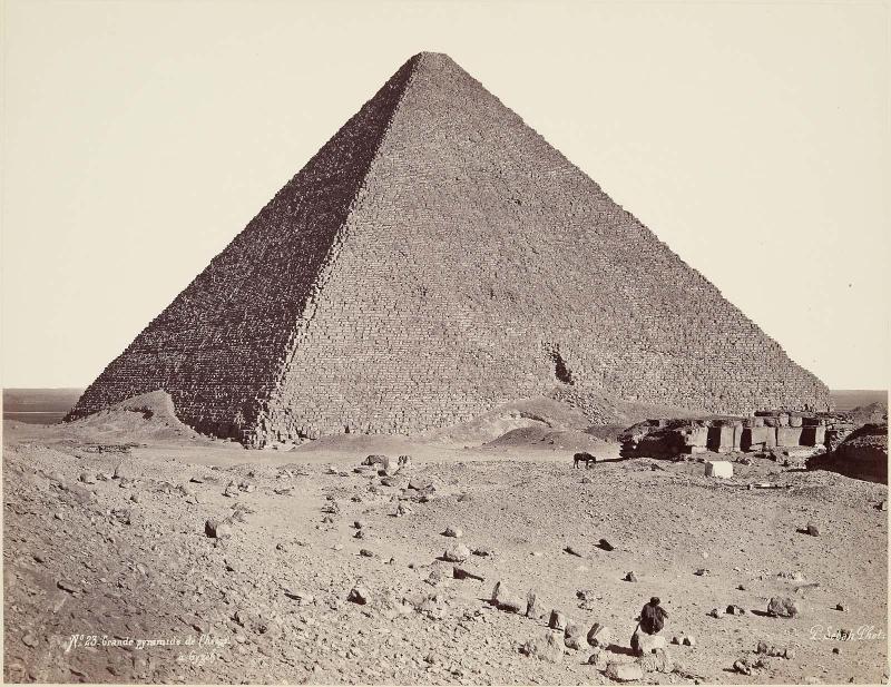 Great pyramid of Khufu at Giza