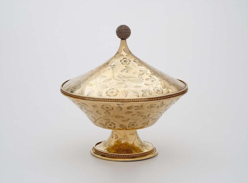 Covered cup