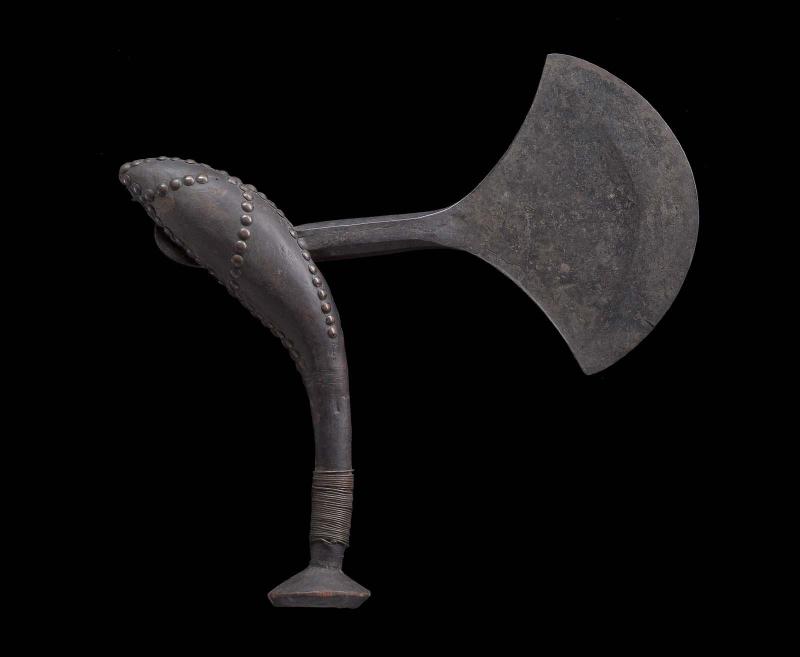 Prestige axe (ibia)