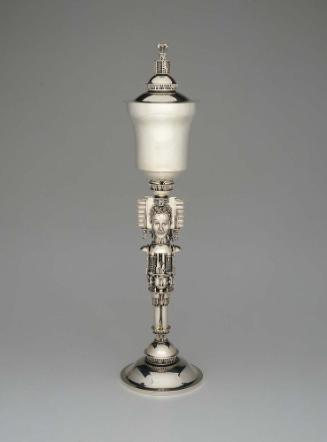 Standing cup with cover