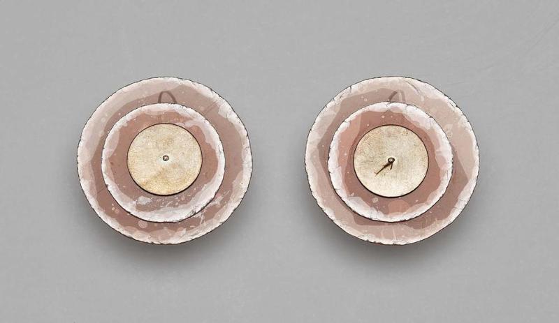 Pair of earrings