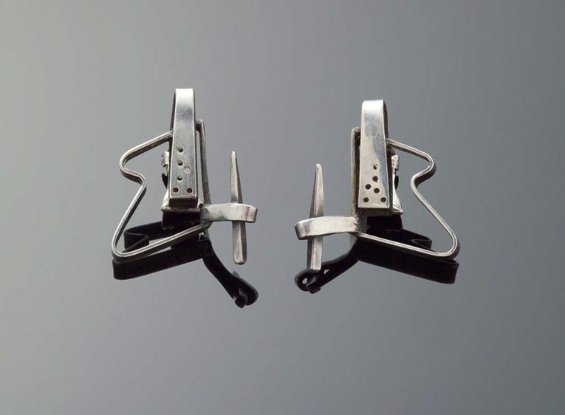 Pair of earrings