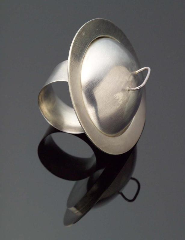 Dinner ring