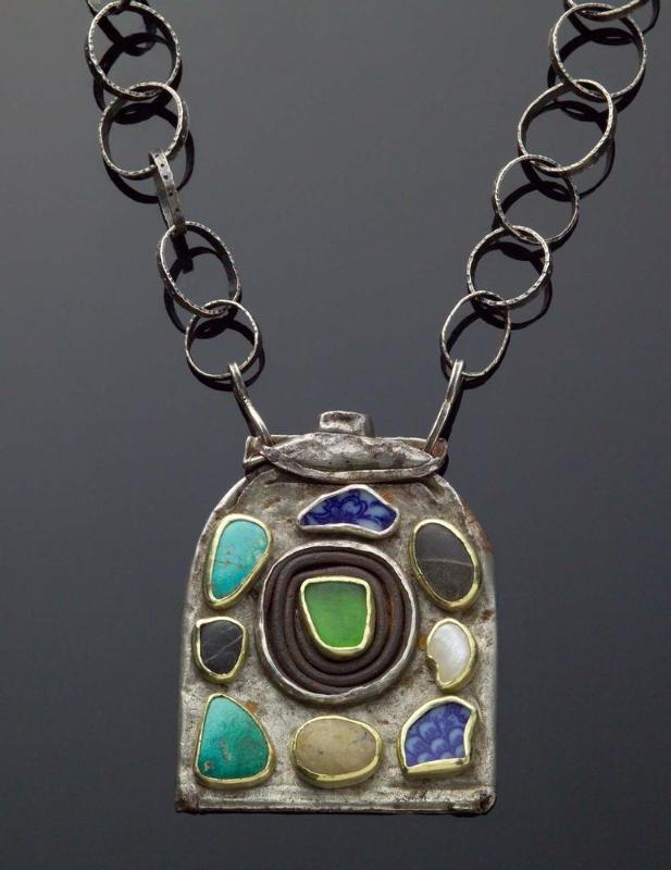Necklace with pendant