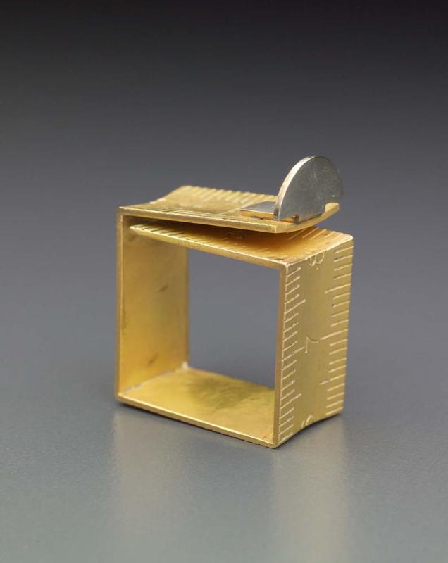 Tape measure ring