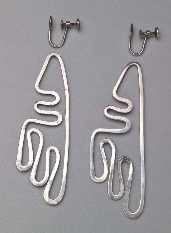Pair of earrings